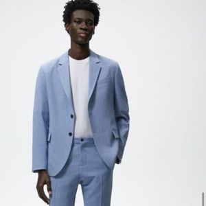 Zara Textured Suit: Jacket Size 38 and pants size 32- new with tags